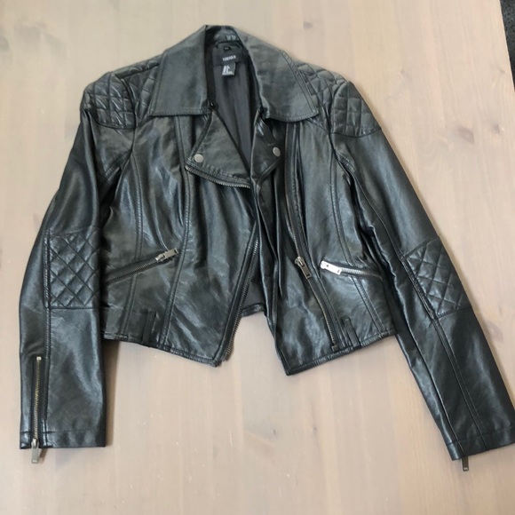 Forever 21 Jackets & Blazers - Forever 21 Moto Faux Leather Jacket Size Small